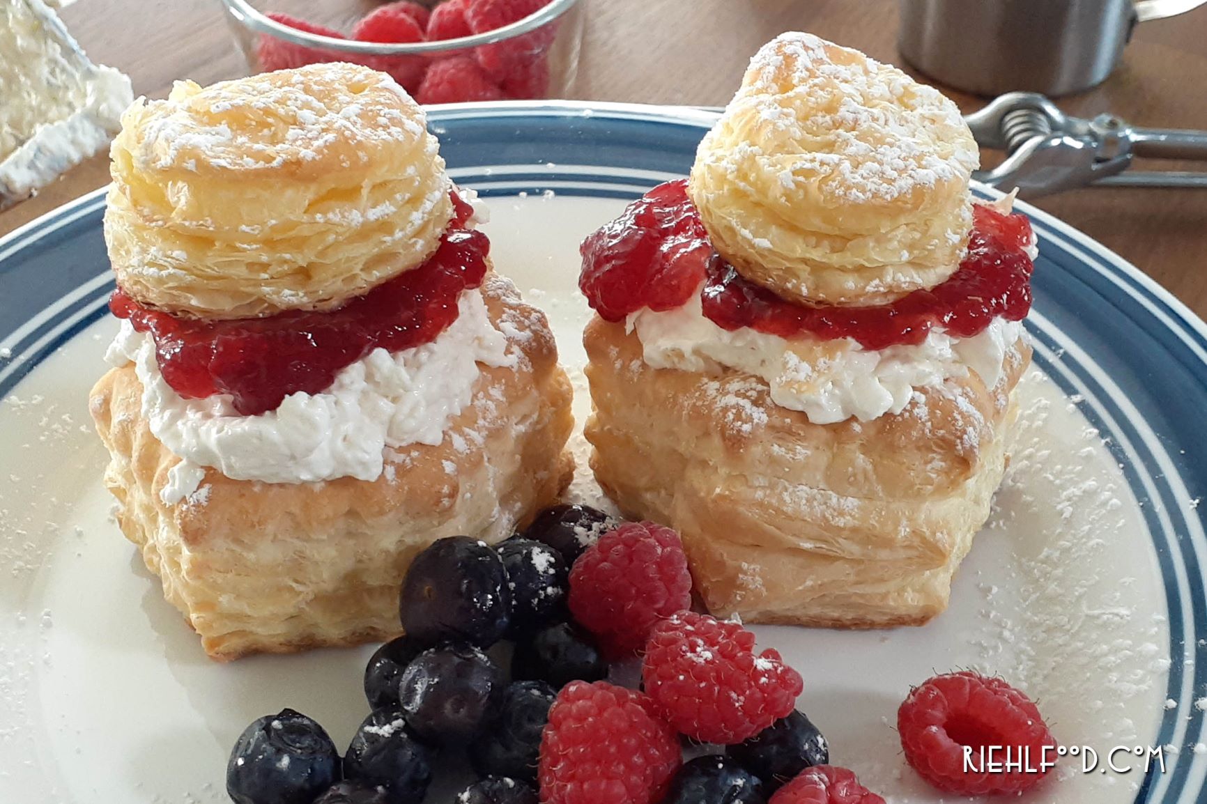 Cheesecake Berry Baskets