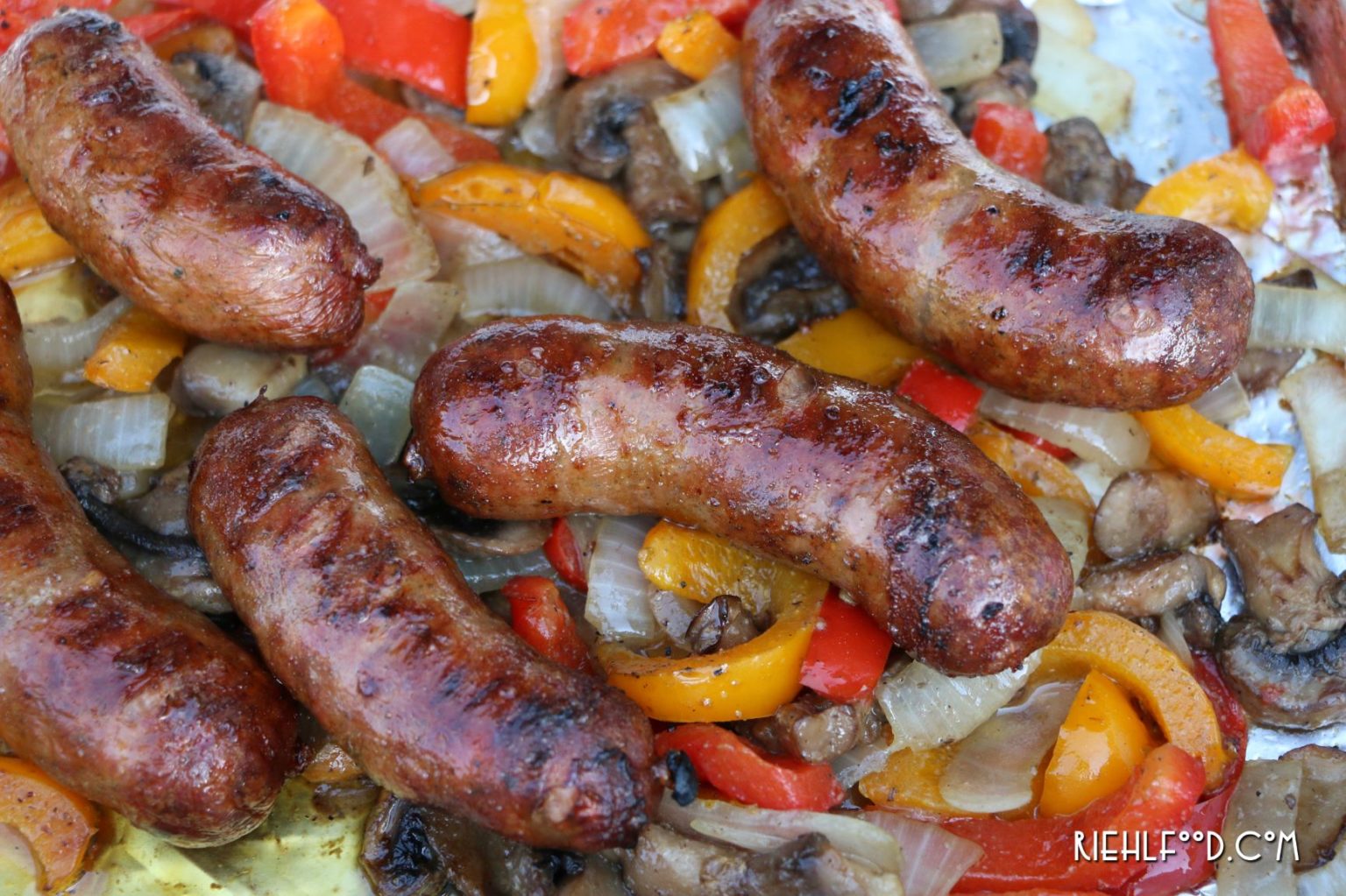 spicy-italian-sausage-riehlfood