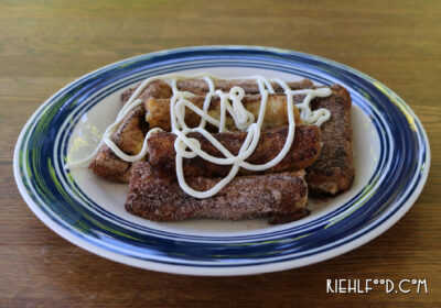 Cinnamon Roll French Toast Roll-Ups