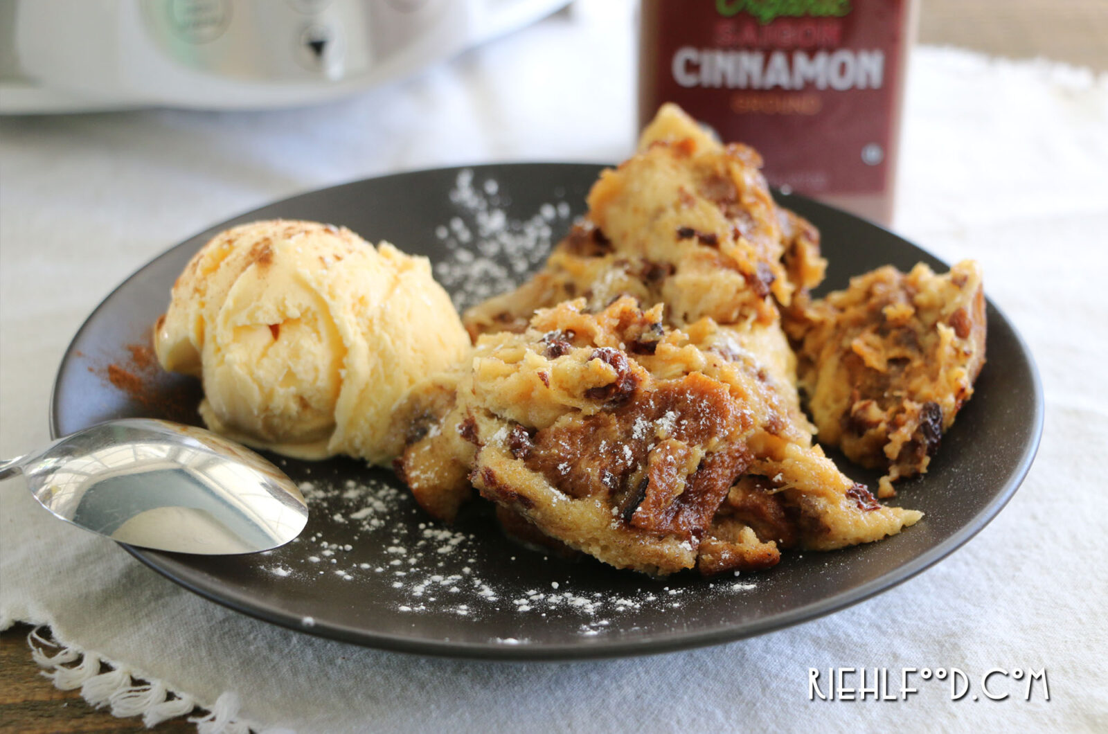 Crockpot Raisin Bread Pudding